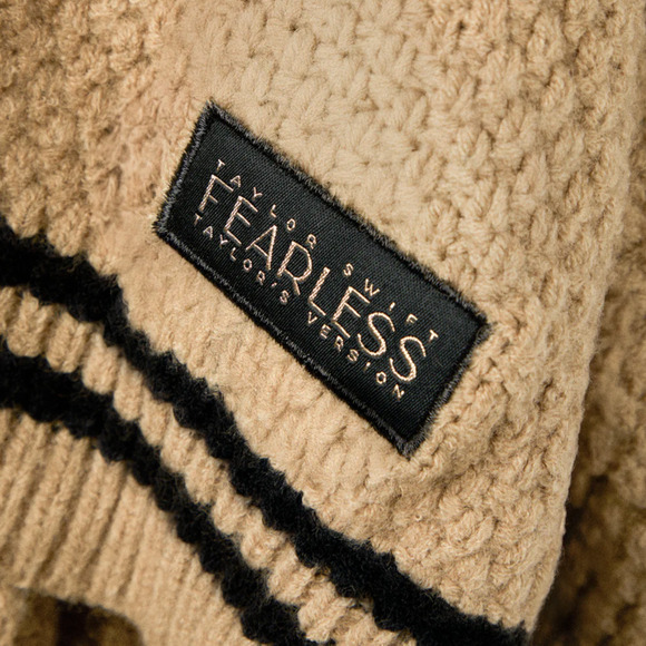Taylor Swift Size 3X 4X Cardigan Fearless New Sealed Swiftie Present Eras Tour - Picture 9 of 12